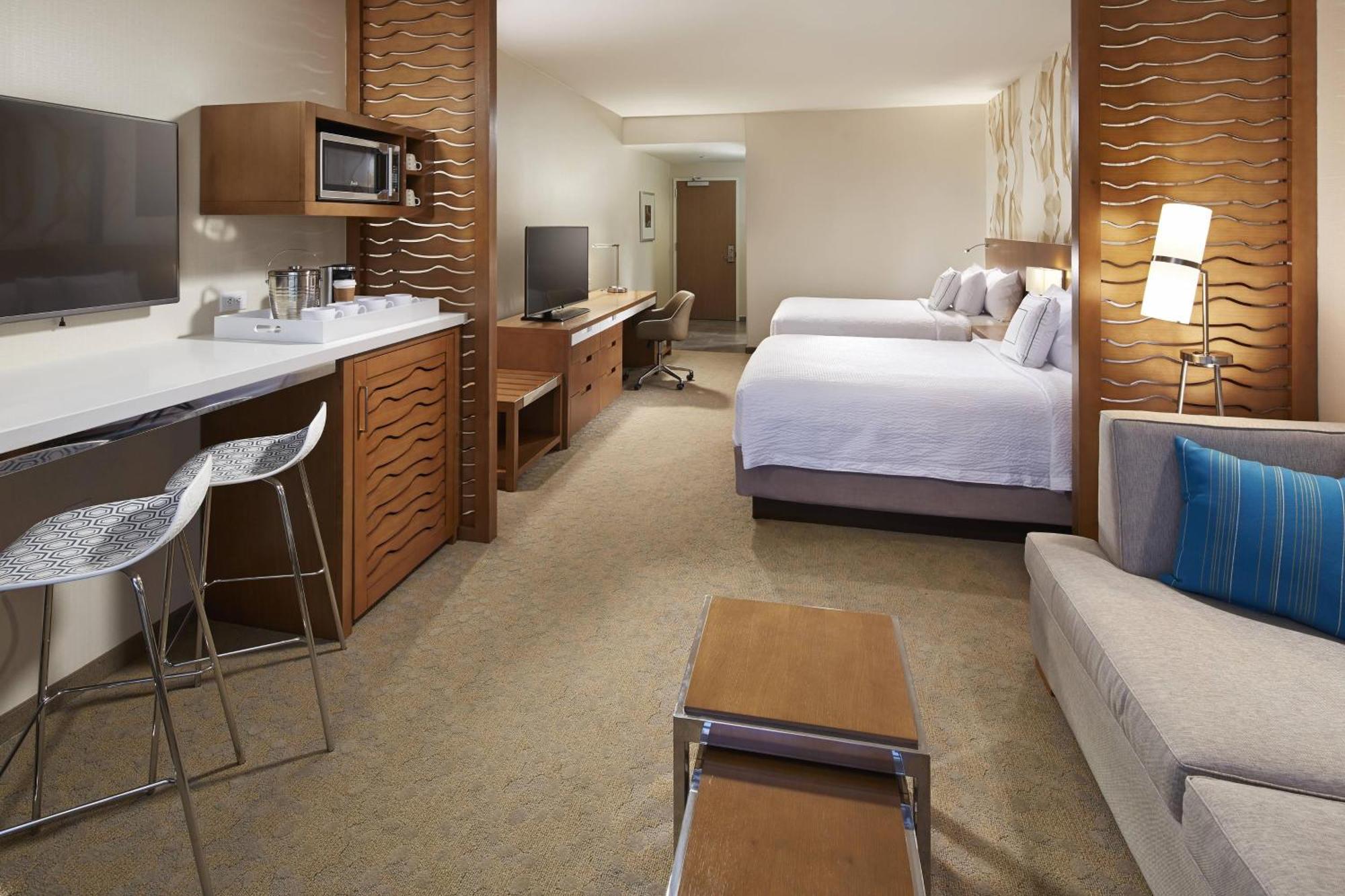 Courtyard By Marriott Sunnyvale Silicon Valley Exterior photo